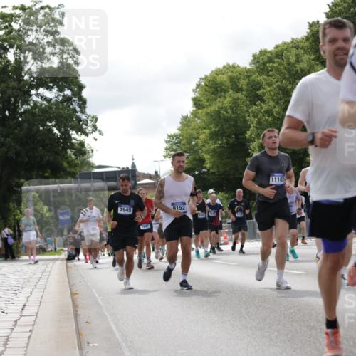 29.06.2025 - hella hamburg halbmarathon Jannik Wohlers http://msf.ph/oto/8155631 29.06.2025 10:16:51 Lombardsbrücke 1083, 1137, 1298, 1348, 1356, 1477, 2860, 2908, 3210, 3464, 3466, 3802, 3803, 5023, 5390, 5929, 5930, 5995, 6126, 6128, 6520, 6522, 7410, 7445, 7647, 7945, 8210, 8253, 8309, 8433, 8558, 8983, 9152, 9259, 9647, 10377, 10460, 10592, 11102, 12042, 12100, 12166, 13605, 14199, 14208, 14950, 15140, 15293, 15465, 16704, 16817, 17010, 17058, 17661, 17741, 17927, 17984, 18039, 18060, 18108, 18344, 18526, 18571 meine-sportfotos.de