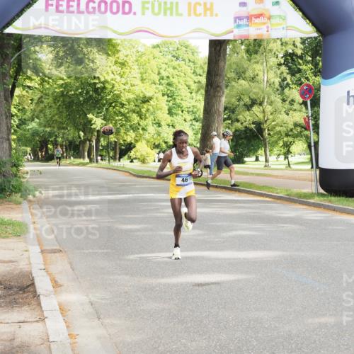 29.06.2025 - hella hamburg halbmarathon MichiJ http://msf.ph/oto/8155706 29.06.2025 10:02:37 Zwischen KM18-KM19  meine-sportfotos.de