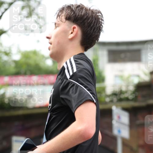 29.06.2025 - hella hamburg halbmarathon Yannick Fuchs http://msf.ph/oto/8155717 29.06.2025 10:58:18 20KM 2463, 2810, 3919, 4542, 6100, 7042, 7474, 7907, 8171, 8810, 8890, 9254, 9680, 9816, 10694, 11960, 12479, 12646, 13503, 13542, 13901, 14225, 14822, 14970, 15698, 15797, 16594, 16753, 17112, 17150, 17533, 18321, 18395, 18440, 18739, 19240 meine-sportfotos.de
