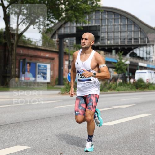 29.06.2025 - hella hamburg halbmarathon Yannick Fuchs http://msf.ph/oto/8155718 29.06.2025 10:16:18 20KM 6530, 11210, 12373, 14360, 14717, 14766, 14933, 15526, 16988, 17402, 19075 meine-sportfotos.de
