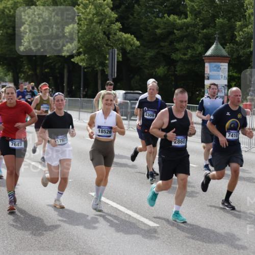 29.06.2025 - hella hamburg halbmarathon Jannik Wohlers http://msf.ph/oto/8155750 29.06.2025 10:16:57 Lombardsbrücke 1083, 1356, 1477, 2305, 2860, 3464, 3466, 3802, 3803, 4194, 4852, 5023, 5390, 5930, 6126, 6128, 6520, 6522, 7011, 7291, 7410, 7445, 7566, 7647, 7844, 7945, 8210, 8253, 8309, 8351, 8433, 8558, 8895, 9152, 9259, 10377, 10460, 10592, 11102, 12042, 12100, 12166, 14199, 14208, 14209, 14648, 14950, 15293, 15465, 16555, 16817, 17058, 17628, 17717, 17927, 17984, 18039, 18060, 18108, 18344, 18469, 18526, 18571 meine-sportfotos.de