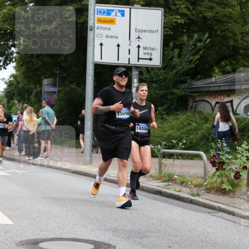 29.06.2025 - hella hamburg halbmarathon Yannick Fuchs http://msf.ph/oto/8155770 29.06.2025 10:58:22 20KM 2298, 2463, 2810, 3919, 4542, 6100, 7474, 7907, 8171, 8810, 8890, 9254, 9680, 9816, 10694, 11960, 12479, 12646, 13503, 13901, 14225, 14822, 14970, 15698, 15797, 16455, 16594, 16753, 17150, 17533, 18321, 18440, 18739, 19240 meine-sportfotos.de