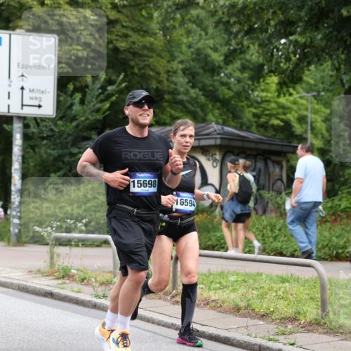 29.06.2025 - hella hamburg halbmarathon Yannick Fuchs http://msf.ph/oto/8155792 29.06.2025 10:58:23 20KM 2298, 2463, 2810, 3919, 4542, 6100, 7474, 7907, 8171, 8810, 8890, 9254, 9680, 9816, 10694, 11960, 12426, 12479, 12646, 13503, 13901, 14225, 14822, 14970, 15698, 15797, 16455, 16594, 16753, 17533, 18321, 18440, 18739, 19240 meine-sportfotos.de