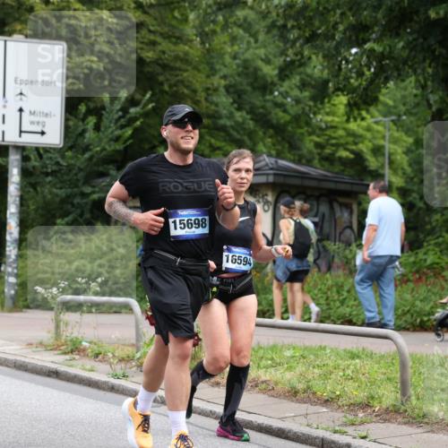 29.06.2025 - hella hamburg halbmarathon Yannick Fuchs http://msf.ph/oto/8155797 29.06.2025 10:58:23 20KM 2298, 2463, 2810, 3919, 4542, 6100, 7474, 7907, 8171, 8810, 8890, 9254, 9680, 9816, 10694, 11960, 12426, 12479, 12646, 13503, 13901, 14225, 14822, 14970, 15698, 15797, 16455, 16594, 16753, 17533, 18321, 18440, 18739, 19240 meine-sportfotos.de