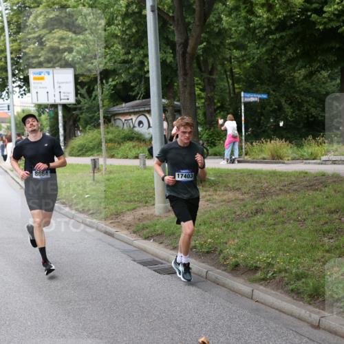 29.06.2025 - hella hamburg halbmarathon Yannick Fuchs http://msf.ph/oto/8155798 29.06.2025 10:38:07 20KM 3109, 3116, 3124, 3146, 3437, 3928, 5506, 5692, 6495, 6705, 6991, 7093, 7185, 7451, 8145, 8218, 8664, 8900, 9043, 9114, 9931, 10246, 10493, 11153, 11648, 11778, 11848, 12327, 12438, 12623, 12657, 13348, 13897, 14690, 14861, 15383, 15932, 16105, 16301, 16547, 16549, 16648, 16720, 16997, 17376, 17391, 17403, 17516, 17912, 18678, 18775, 18942, 19090 meine-sportfotos.de