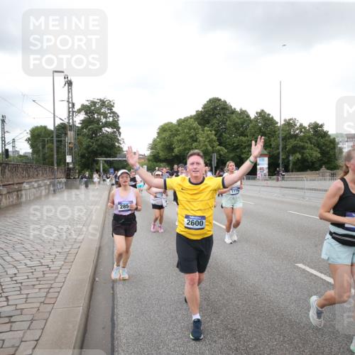 29.06.2025 - hella hamburg halbmarathon Jannik Wohlers http://msf.ph/oto/8155820 29.06.2025 10:53:48 Lombardsbrücke 1263, 1762, 1779, 1822, 2600, 2761, 3187, 3188, 3249, 3364, 3465, 3467, 4323, 4685, 4838, 5157, 5309, 5514, 5804, 5817, 5898, 6468, 6583, 6987, 6988, 7498, 7670, 7874, 7946, 8867, 9138, 9203, 10207, 11354, 11769, 11785, 11830, 12429, 12898, 12923, 13034, 13368, 13850, 14171, 14177, 14386, 14416, 14655, 14904, 15318, 15791, 16117, 16628, 16691, 16839, 16888, 16930, 17487, 17622, 18093, 18431, 18904, 19019 meine-sportfotos.de