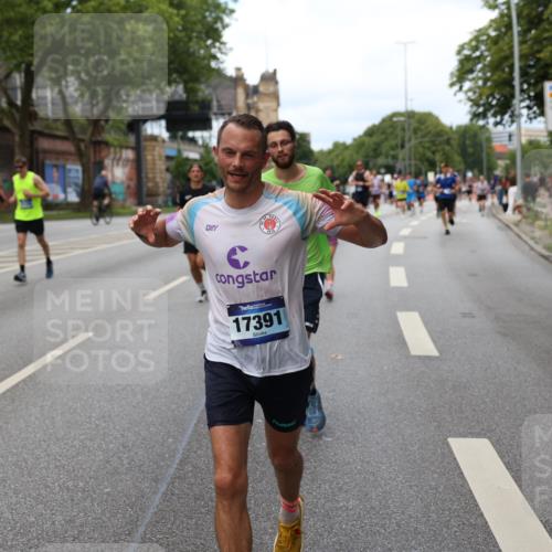 29.06.2025 - hella hamburg halbmarathon Yannick Fuchs http://msf.ph/oto/8155835 29.06.2025 10:38:08 20KM 3109, 3116, 3124, 3146, 3437, 5506, 5692, 6495, 6705, 6991, 7093, 7185, 7451, 8145, 8218, 8664, 8900, 9043, 9114, 9931, 10246, 10493, 11153, 11648, 11778, 11848, 12327, 12438, 12623, 12657, 13348, 13897, 14690, 14861, 15383, 15932, 16105, 16301, 16547, 16549, 16648, 16720, 17376, 17391, 17403, 17516, 17912, 18678, 18775, 18942, 19090 meine-sportfotos.de