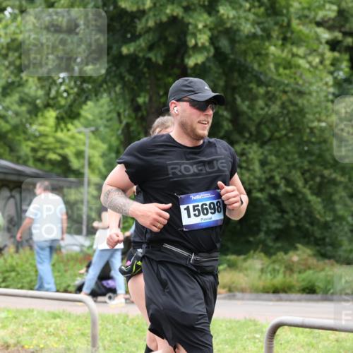 29.06.2025 - hella hamburg halbmarathon Yannick Fuchs http://msf.ph/oto/8155838 29.06.2025 10:58:24 20KM 2298, 2463, 2810, 3919, 4542, 6100, 7474, 8171, 8810, 8890, 9254, 9680, 9816, 10694, 11960, 12426, 12479, 12646, 13503, 13901, 14225, 14822, 14970, 15698, 15797, 16455, 16594, 16753, 17533, 18321, 18440, 18739, 19240 meine-sportfotos.de