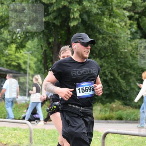 29.06.2025 - hella hamburg halbmarathon Yannick Fuchs http://msf.ph/oto/8155846 29.06.2025 10:58:24 20KM 2298, 2463, 2810, 3919, 4542, 6100, 7474, 8171, 8810, 8890, 9254, 9680, 9816, 10694, 11960, 12426, 12479, 12646, 13503, 13901, 14225, 14822, 14970, 15698, 15797, 16455, 16594, 16753, 17533, 18321, 18440, 18739, 19240 meine-sportfotos.de