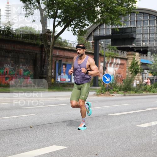 29.06.2025 - hella hamburg halbmarathon Yannick Fuchs http://msf.ph/oto/8155862 29.06.2025 10:16:24 20KM 6530, 11210, 14360, 14717, 14766, 14933, 16120, 16988, 17402, 19075 meine-sportfotos.de