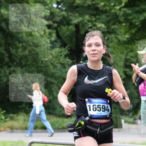 29.06.2025 - hella hamburg halbmarathon Yannick Fuchs http://msf.ph/oto/8155883 29.06.2025 10:58:25 20KM 2298, 2463, 2810, 3919, 4542, 6100, 7474, 8171, 8810, 8890, 9254, 9680, 9816, 10694, 11960, 12426, 12479, 12646, 13901, 14225, 14822, 14970, 15698, 15797, 16455, 16594, 16753, 17533, 18321, 18440, 18739, 19240 meine-sportfotos.de