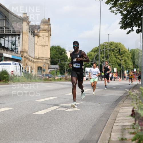 29.06.2025 - hella hamburg halbmarathon Yannick Fuchs http://msf.ph/oto/8155896 29.06.2025 10:16:28 20KM 6530, 11210, 14717, 14766, 14933, 16120, 16988, 17402, 19075 meine-sportfotos.de