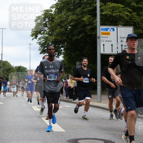 29.06.2025 - hella hamburg halbmarathon Yannick Fuchs http://msf.ph/oto/8155943 29.06.2025 10:58:26 20KM 2298, 2463, 3919, 4542, 6100, 7474, 8171, 8810, 8890, 9254, 9680, 9816, 10694, 11960, 12426, 12479, 12646, 12843, 13901, 14225, 14822, 14970, 15698, 15797, 16455, 16594, 16753, 18321, 18440, 18739, 19240 meine-sportfotos.de