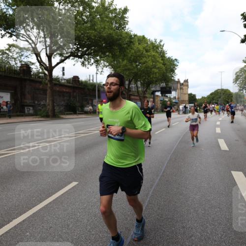 29.06.2025 - hella hamburg halbmarathon Yannick Fuchs http://msf.ph/oto/8155944 29.06.2025 10:38:09 20KM 3109, 3116, 3124, 3146, 3437, 5506, 5692, 6495, 6705, 6991, 7093, 7185, 7451, 8145, 8218, 8664, 8900, 9043, 9081, 9931, 10246, 10493, 11153, 11648, 11778, 11848, 12327, 12438, 12623, 12657, 13348, 13897, 14690, 14861, 15383, 15932, 16105, 16301, 16547, 16549, 16648, 16720, 17376, 17391, 17403, 17516, 17912, 18678, 18775, 18942, 19090 meine-sportfotos.de