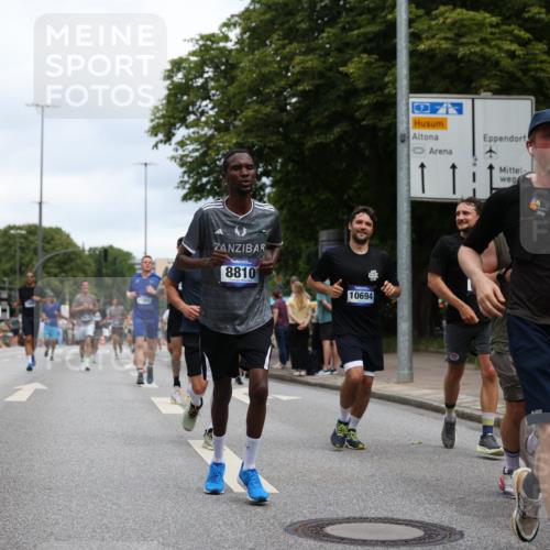 29.06.2025 - hella hamburg halbmarathon Yannick Fuchs http://msf.ph/oto/8155950 29.06.2025 10:58:26 20KM 2298, 2463, 3919, 4542, 6100, 7474, 8171, 8810, 8890, 9254, 9680, 9816, 10694, 11960, 12426, 12479, 12646, 12843, 13901, 14225, 14822, 14970, 15698, 15797, 16455, 16594, 16753, 18321, 18440, 18739, 19240 meine-sportfotos.de