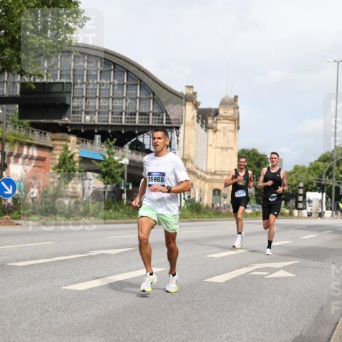 29.06.2025 - hella hamburg halbmarathon Yannick Fuchs http://msf.ph/oto/8155956 29.06.2025 10:16:31 20KM 6530, 11210, 14717, 14766, 14933, 16120, 16988, 17402, 19075 meine-sportfotos.de
