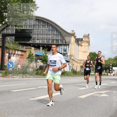 29.06.2025 - hella hamburg halbmarathon Yannick Fuchs http://msf.ph/oto/8155969 29.06.2025 10:16:32 20KM 6530, 11210, 14717, 14766, 14933, 16120, 16988, 17402 meine-sportfotos.de