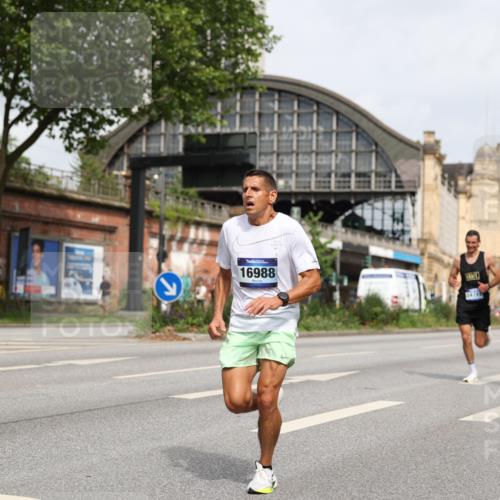 29.06.2025 - hella hamburg halbmarathon Yannick Fuchs http://msf.ph/oto/8155973 29.06.2025 10:16:32 20KM 6530, 11210, 14717, 14766, 14933, 16120, 16988, 17402 meine-sportfotos.de
