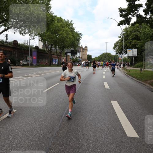 29.06.2025 - hella hamburg halbmarathon Yannick Fuchs http://msf.ph/oto/8155982 29.06.2025 10:38:10 20KM 3109, 3116, 3124, 3146, 3437, 5506, 5692, 6495, 6705, 6991, 7093, 7185, 7451, 8145, 8218, 8664, 8900, 9043, 9081, 9931, 10246, 10493, 10669, 11153, 11346, 11648, 11778, 11848, 12327, 12438, 12623, 12657, 13348, 13897, 14690, 14861, 15383, 15932, 16105, 16301, 16547, 16549, 16648, 16720, 17376, 17403, 17516, 17912, 18678, 18775, 18942, 19090 meine-sportfotos.de