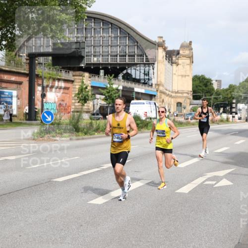 29.06.2025 - hella hamburg halbmarathon Yannick Fuchs http://msf.ph/oto/8156082 29.06.2025 10:16:38 20KM 6530, 14717, 14766, 14933, 16120, 16988, 17402 meine-sportfotos.de