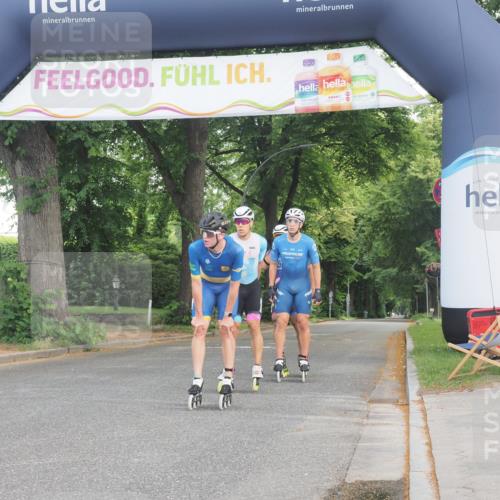 29.06.2025 - hella hamburg halbmarathon KatJ http://msf.ph/oto/8156301 29.06.2025 09:00:15 Zwischen KM18-KM19  meine-sportfotos.de