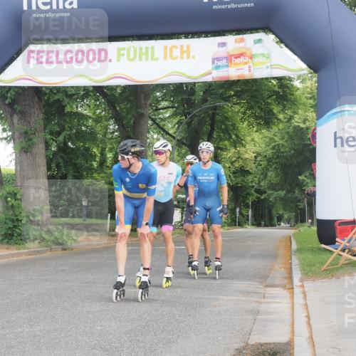 29.06.2025 - hella hamburg halbmarathon KatJ http://msf.ph/oto/8156313 29.06.2025 09:00:15 Zwischen KM18-KM19  meine-sportfotos.de