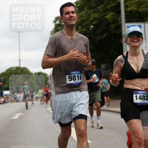 29.06.2025 - hella hamburg halbmarathon Yannick Fuchs http://msf.ph/oto/8156321 29.06.2025 10:58:33 20KM 1842, 2298, 2463, 3919, 4542, 6100, 7081, 7271, 7474, 8171, 8810, 9254, 9680, 9816, 10402, 10694, 10824, 11960, 12426, 12646, 12781, 12843, 13901, 14822, 15009, 15698, 16455, 16594, 16753, 16770, 18321, 18440, 18520, 18739, 19240 meine-sportfotos.de