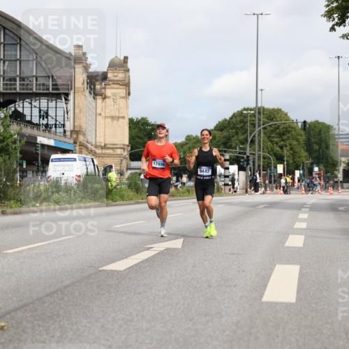 29.06.2025 - hella hamburg halbmarathon Yannick Fuchs http://msf.ph/oto/8156358 29.06.2025 10:17:09 20KM 6559, 9442, 10650, 11965, 16068, 17856 meine-sportfotos.de