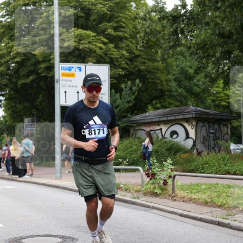 29.06.2025 - hella hamburg halbmarathon Yannick Fuchs http://msf.ph/oto/8156434 29.06.2025 10:58:34 20KM 1229, 1842, 2298, 2463, 2698, 3919, 4542, 6100, 7081, 7271, 7474, 8171, 8405, 8810, 9254, 9680, 9816, 10402, 10694, 10824, 11556, 11960, 12426, 12646, 12781, 12843, 13901, 14822, 15009, 15698, 16344, 16455, 16594, 16753, 16770, 18321, 18440, 18520, 18739, 19240 meine-sportfotos.de