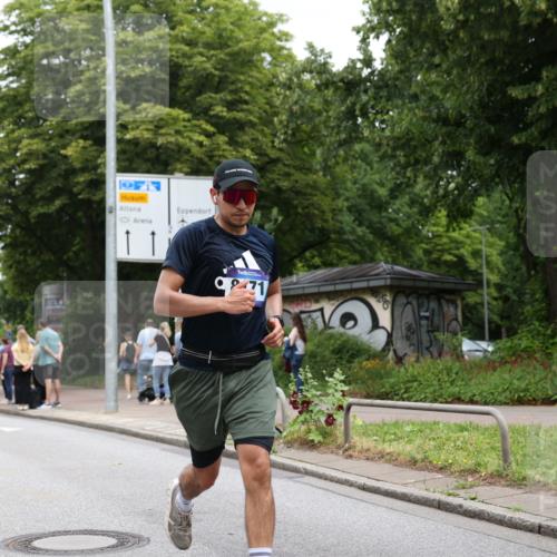 29.06.2025 - hella hamburg halbmarathon Yannick Fuchs http://msf.ph/oto/8156457 29.06.2025 10:58:35 20KM 1229, 1842, 2298, 2463, 2698, 3572, 3919, 4542, 6100, 7081, 7271, 7474, 8171, 8405, 8810, 9254, 9680, 9816, 10402, 10694, 10824, 11556, 11960, 12426, 12646, 12781, 12843, 13901, 14822, 15009, 15698, 16344, 16455, 16753, 16770, 16911, 18321, 18440, 18520, 18707, 18739, 19240 meine-sportfotos.de