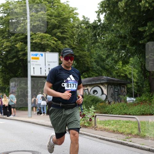 29.06.2025 - hella hamburg halbmarathon Yannick Fuchs http://msf.ph/oto/8156461 29.06.2025 10:58:35 20KM 1229, 1842, 2298, 2463, 2698, 3572, 3919, 4542, 6100, 7081, 7271, 7474, 8171, 8405, 8810, 9254, 9680, 9816, 10402, 10694, 10824, 11556, 11960, 12426, 12646, 12781, 12843, 13901, 14822, 15009, 15698, 16344, 16455, 16753, 16770, 16911, 18321, 18440, 18520, 18707, 18739, 19240 meine-sportfotos.de