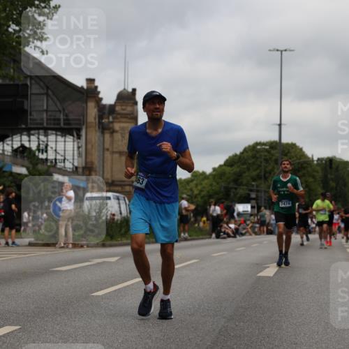 29.06.2025 - hella hamburg halbmarathon Yannick Fuchs http://msf.ph/oto/8156481 29.06.2025 10:58:36 20KM 1062, 1229, 1842, 2298, 2463, 2698, 3572, 4542, 6100, 7081, 7271, 7474, 8171, 8405, 9254, 9680, 9816, 9986, 10067, 10402, 10694, 10824, 11556, 11960, 12426, 12475, 12646, 12781, 12843, 13901, 14822, 15009, 16344, 16455, 16605, 16753, 16770, 16911, 17895, 18321, 18440, 18520, 18707, 18739, 19240 meine-sportfotos.de