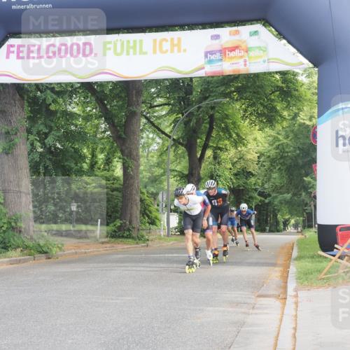 29.06.2025 - hella hamburg halbmarathon KatJ http://msf.ph/oto/8156515 29.06.2025 09:02:16 Zwischen KM18-KM19  meine-sportfotos.de
