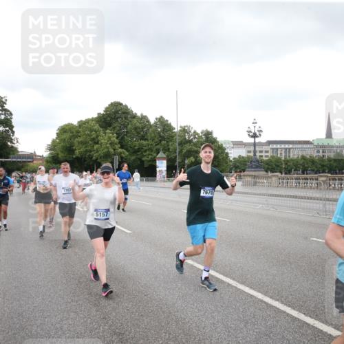 29.06.2025 - hella hamburg halbmarathon Jannik Wohlers http://msf.ph/oto/8156519 29.06.2025 10:53:59 Lombardsbrücke 1762, 1822, 1949, 2244, 2532, 3364, 3761, 3795, 3857, 4720, 4971, 5157, 5185, 5216, 5309, 5514, 5817, 5933, 5993, 6023, 6279, 6987, 7498, 7670, 7874, 7946, 7986, 8801, 8803, 9130, 10207, 11354, 11785, 12898, 12923, 12930, 13035, 14655, 14904, 15174, 15318, 15627, 15628, 15674, 16117, 16522, 16628, 16839, 18093, 18431 meine-sportfotos.de