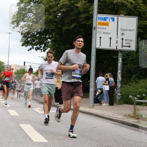 29.06.2025 - hella hamburg halbmarathon Yannick Fuchs http://msf.ph/oto/8156553 29.06.2025 10:58:37 20KM 1062, 1229, 1842, 2298, 2463, 2698, 3572, 4542, 6100, 7081, 7271, 7474, 8171, 8405, 9254, 9680, 9816, 9986, 10067, 10402, 10694, 10824, 11556, 11960, 12426, 12475, 12646, 12781, 12843, 13901, 14822, 15009, 16344, 16455, 16605, 16753, 16770, 16911, 17895, 18321, 18440, 18520, 18707, 18739, 19240 meine-sportfotos.de