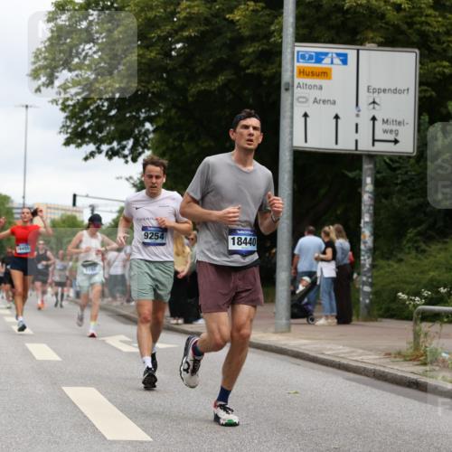 29.06.2025 - hella hamburg halbmarathon Yannick Fuchs http://msf.ph/oto/8156563 29.06.2025 10:58:37 20KM 1062, 1229, 1842, 2298, 2463, 2698, 3572, 4542, 6100, 7081, 7271, 7474, 8171, 8405, 9254, 9680, 9816, 9986, 10067, 10402, 10694, 10824, 11556, 11960, 12426, 12475, 12646, 12781, 12843, 13901, 14822, 15009, 16344, 16455, 16605, 16753, 16770, 16911, 17895, 18321, 18440, 18520, 18707, 18739, 19240 meine-sportfotos.de