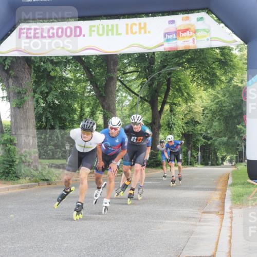 29.06.2025 - hella hamburg halbmarathon KatJ http://msf.ph/oto/8156583 29.06.2025 09:02:16 Zwischen KM18-KM19  meine-sportfotos.de