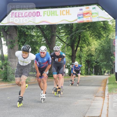 29.06.2025 - hella hamburg halbmarathon KatJ http://msf.ph/oto/8156596 29.06.2025 09:02:16 Zwischen KM18-KM19  meine-sportfotos.de