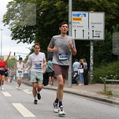 29.06.2025 - hella hamburg halbmarathon Yannick Fuchs http://msf.ph/oto/8156601 29.06.2025 10:58:37 20KM 1062, 1229, 1842, 2298, 2463, 2698, 3572, 4542, 6100, 7081, 7271, 7474, 8171, 8405, 9254, 9680, 9816, 9986, 10067, 10402, 10694, 10824, 11556, 11960, 12426, 12475, 12646, 12781, 12843, 13901, 14822, 15009, 16344, 16455, 16605, 16753, 16770, 16911, 17895, 18321, 18440, 18520, 18707, 18739, 19240 meine-sportfotos.de