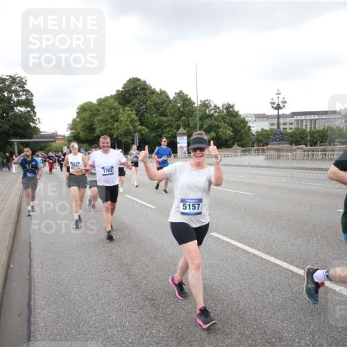 29.06.2025 - hella hamburg halbmarathon Jannik Wohlers http://msf.ph/oto/8156613 29.06.2025 10:53:59 Lombardsbrücke 1762, 1822, 1949, 2244, 2532, 3364, 3761, 3795, 3857, 4720, 4971, 5157, 5185, 5216, 5309, 5514, 5817, 5933, 5993, 6023, 6279, 6987, 7498, 7670, 7874, 7946, 7986, 8801, 8803, 9130, 10207, 11354, 11785, 12898, 12923, 12930, 13035, 14655, 14904, 15174, 15318, 15627, 15628, 15674, 16117, 16522, 16628, 16839, 18093, 18431 meine-sportfotos.de
