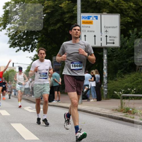 29.06.2025 - hella hamburg halbmarathon Yannick Fuchs http://msf.ph/oto/8156622 29.06.2025 10:58:37 20KM 1062, 1229, 1842, 2298, 2463, 2698, 3572, 4542, 6100, 7081, 7271, 7474, 8171, 8405, 9254, 9680, 9816, 9986, 10067, 10402, 10694, 10824, 11556, 11960, 12426, 12475, 12646, 12781, 12843, 13901, 14822, 15009, 16344, 16455, 16605, 16753, 16770, 16911, 17895, 18321, 18440, 18520, 18707, 18739, 19240 meine-sportfotos.de