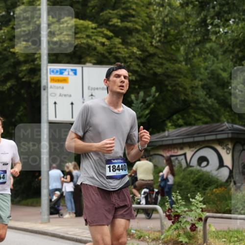 29.06.2025 - hella hamburg halbmarathon Yannick Fuchs http://msf.ph/oto/8156638 29.06.2025 10:58:38 20KM 1062, 1229, 1842, 2298, 2463, 2698, 3572, 3663, 4542, 6100, 7081, 7271, 7474, 8171, 8405, 9254, 9816, 9986, 10067, 10402, 10824, 10962, 11556, 11960, 12426, 12475, 12646, 12781, 12843, 13901, 14822, 15009, 16344, 16367, 16455, 16605, 16753, 16770, 16911, 17895, 18440, 18520, 18707, 18739, 19240 meine-sportfotos.de