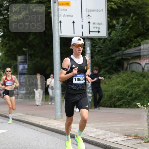 29.06.2025 - hella hamburg halbmarathon Yannick Fuchs http://msf.ph/oto/8156640 29.06.2025 10:17:29 20KM 6559, 9475, 10650, 11965, 13751, 16068, 17886 meine-sportfotos.de