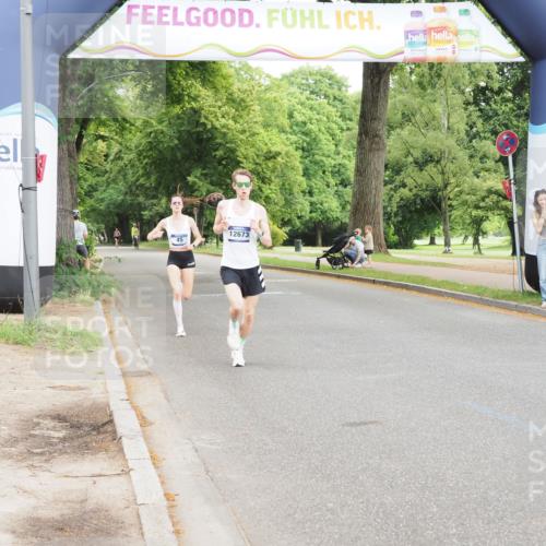 29.06.2025 - hella hamburg halbmarathon MichiJ http://msf.ph/oto/8156666 29.06.2025 10:06:46 Zwischen KM18-KM19  meine-sportfotos.de