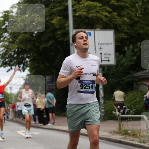29.06.2025 - hella hamburg halbmarathon Yannick Fuchs http://msf.ph/oto/8156694 29.06.2025 10:58:38 20KM 1062, 1229, 1842, 2298, 2463, 2698, 3572, 3663, 4542, 6100, 7081, 7271, 7474, 8171, 8405, 9254, 9816, 9986, 10067, 10402, 10824, 10962, 11556, 11960, 12426, 12475, 12646, 12781, 12843, 13901, 14822, 15009, 16344, 16367, 16455, 16605, 16753, 16770, 16911, 17895, 18440, 18520, 18707, 18739, 19240 meine-sportfotos.de