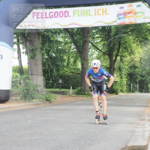 29.06.2025 - hella hamburg halbmarathon KatJ http://msf.ph/oto/8156708 29.06.2025 09:02:17 Zwischen KM18-KM19  meine-sportfotos.de