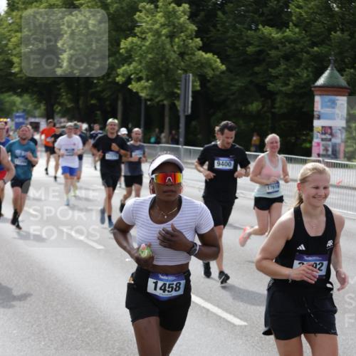 29.06.2025 - hella hamburg halbmarathon Jannik Wohlers http://msf.ph/oto/8156710 29.06.2025 10:17:19 Lombardsbrücke 1015, 1204, 1274, 1458, 1622, 1749, 1795, 2094, 2259, 2548, 3138, 3292, 4218, 5002, 5290, 5611, 5733, 6254, 6336, 6352, 6786, 7258, 7413, 8144, 9400, 9798, 9848, 10174, 10620, 10677, 10831, 11156, 11275, 11372, 11656, 11707, 11916, 12031, 12668, 12683, 13843, 14013, 14194, 14307, 14420, 14701, 14825, 14877, 15978, 16024, 16038, 16576, 16707, 17083, 17270, 17542, 17616, 18564, 19029 meine-sportfotos.de