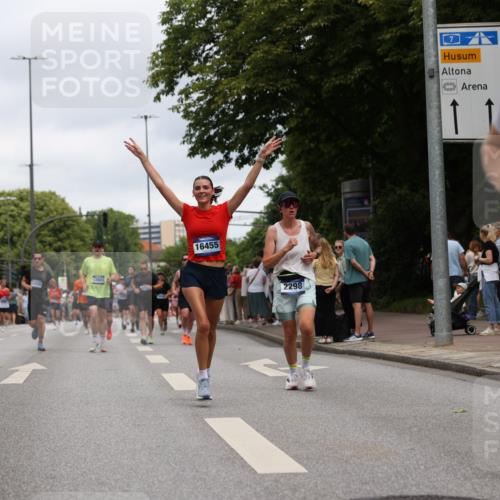 29.06.2025 - hella hamburg halbmarathon Yannick Fuchs http://msf.ph/oto/8156712 29.06.2025 10:58:39 20KM 1062, 1229, 1842, 2298, 2463, 2698, 3572, 3663, 6100, 7081, 7271, 7474, 8171, 8405, 9254, 9816, 9986, 10067, 10402, 10824, 10962, 11556, 11960, 12426, 12475, 12781, 12843, 14822, 15009, 16344, 16367, 16455, 16605, 16753, 16770, 16911, 17895, 18440, 18520, 18707, 18739, 19240 meine-sportfotos.de