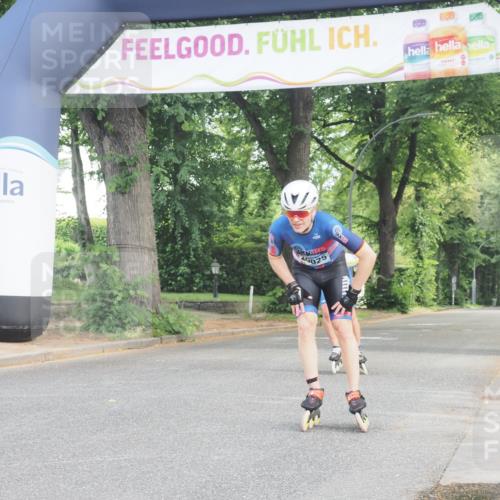 29.06.2025 - hella hamburg halbmarathon KatJ http://msf.ph/oto/8156731 29.06.2025 09:02:17 Zwischen KM18-KM19  meine-sportfotos.de
