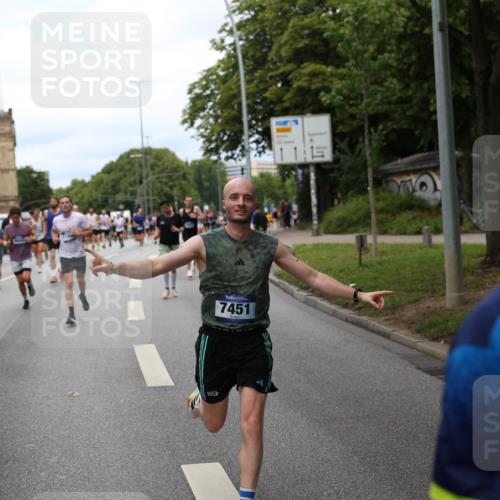 29.06.2025 - hella hamburg halbmarathon Yannick Fuchs http://msf.ph/oto/8156755 29.06.2025 10:38:21 20KM 1415, 1558, 2816, 3907, 4425, 4981, 4999, 5275, 5506, 5624, 5692, 6490, 6705, 6991, 7005, 7093, 7451, 8063, 8145, 8218, 8900, 9043, 9081, 9374, 9633, 9931, 10246, 10669, 10930, 11153, 11346, 11648, 11848, 12327, 12438, 12554, 12966, 13421, 13996, 14690, 14798, 14861, 15383, 15512, 15862, 15932, 16062, 16105, 16224, 16301, 16547, 16549, 16648, 16720, 17251, 17376, 17516, 17912, 18678, 18942 meine-sportfotos.de